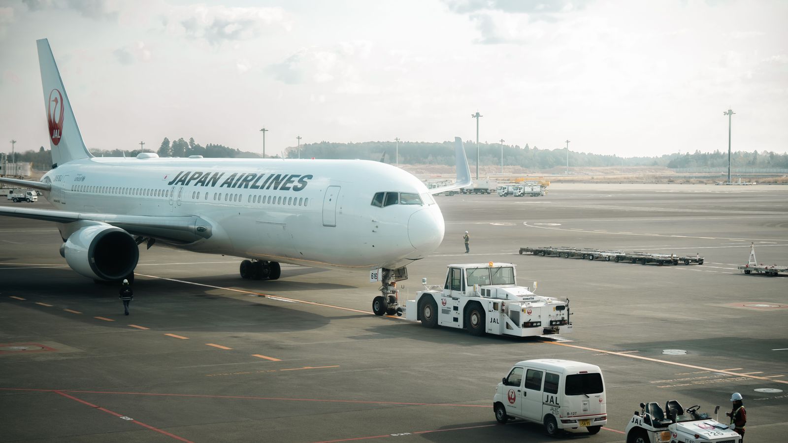 Toronto Pearson Limo for Hamilton Travellers | YYZ