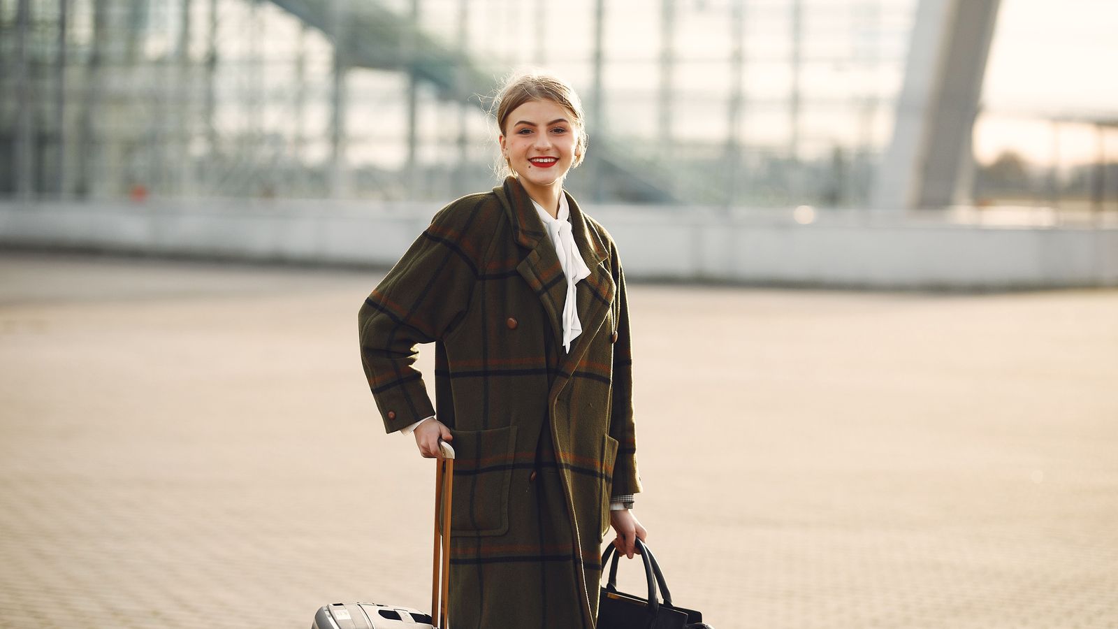 Airport transfers to Hamilton and back