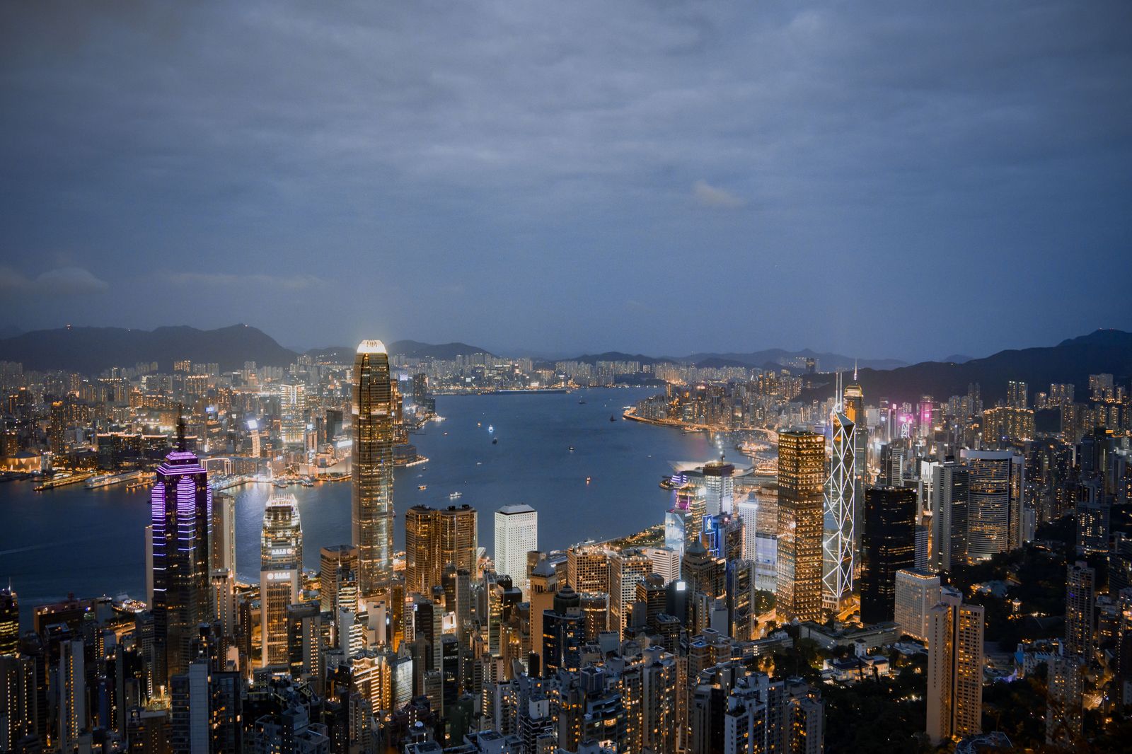 The Hamilton harbour and skyline in the evening, seen from the escarpment