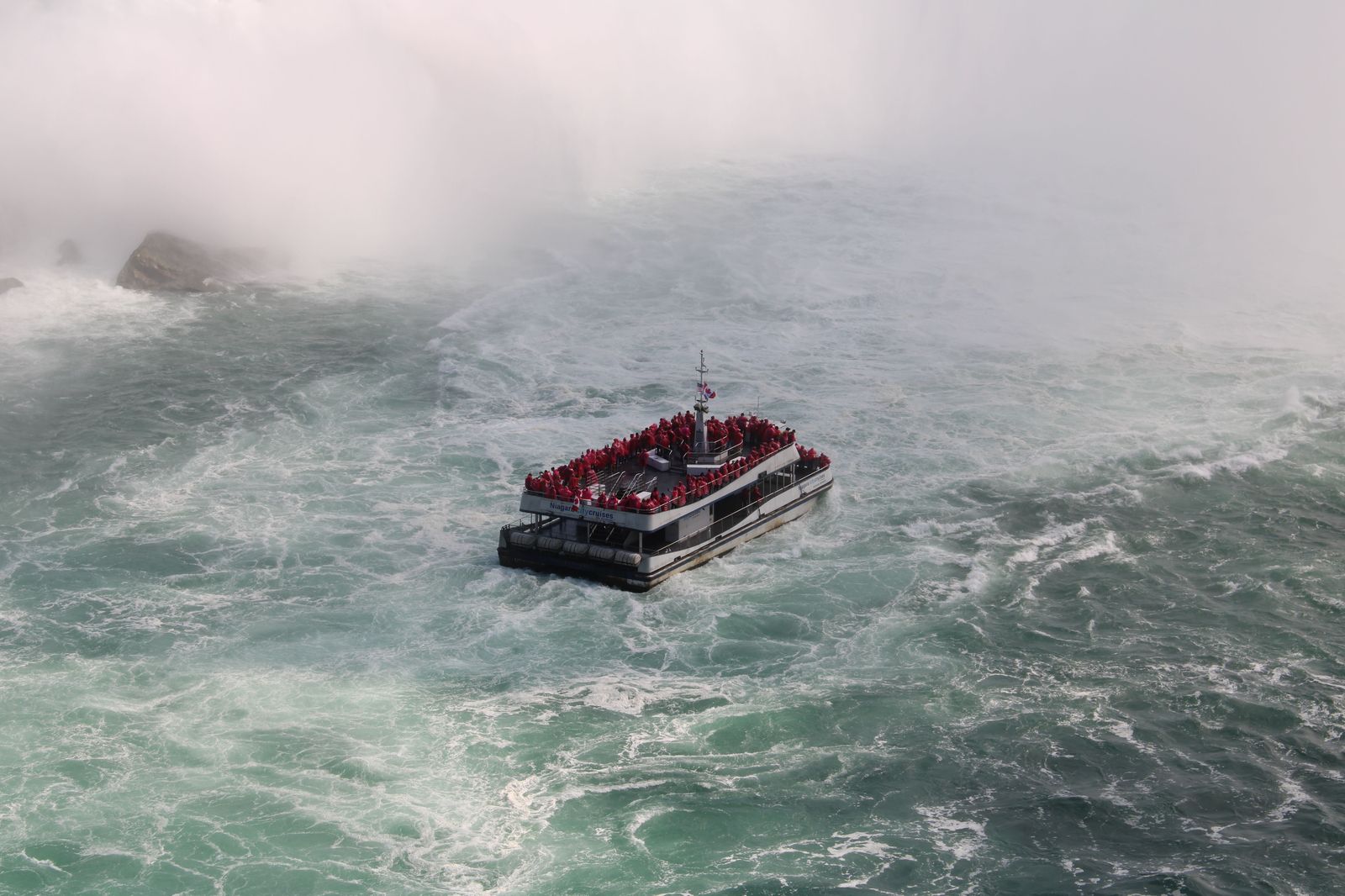 The waterfalls at Niagara seen from above with rising mist