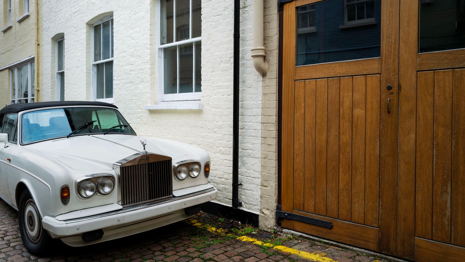 Rolls-Royce & exotic chauffeur